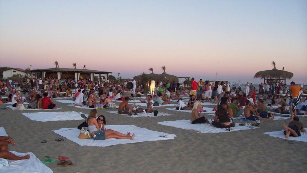 Fregene Summer Beach Fregenae Kültér fotó